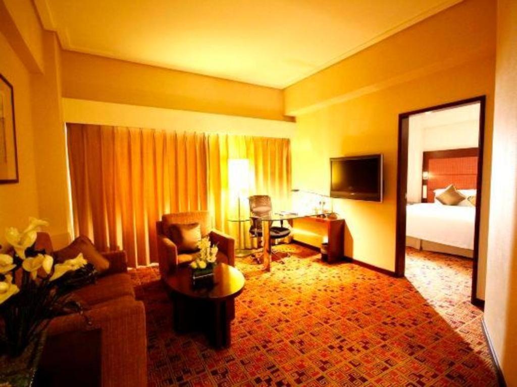 Dalian Grand Continent International Hotel Exterior foto