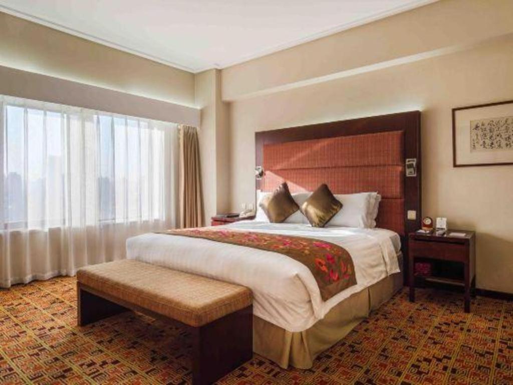 Dalian Grand Continent International Hotel Exterior foto