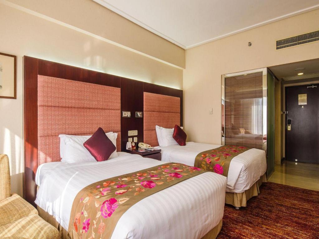 Dalian Grand Continent International Hotel Exterior foto