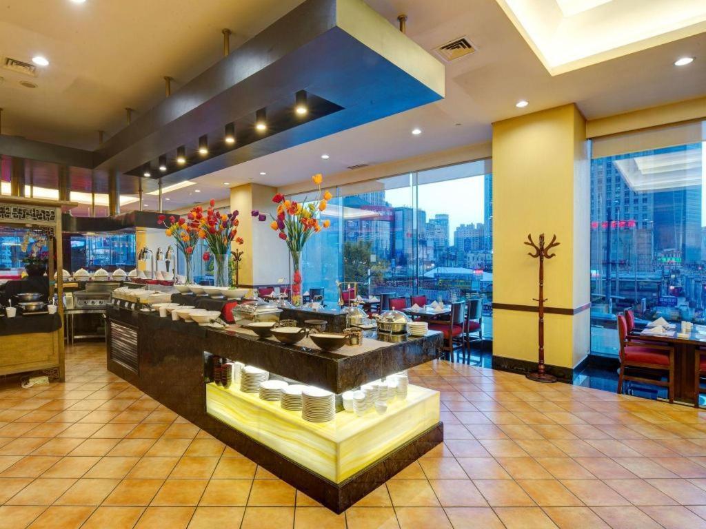 Dalian Grand Continent International Hotel Exterior foto